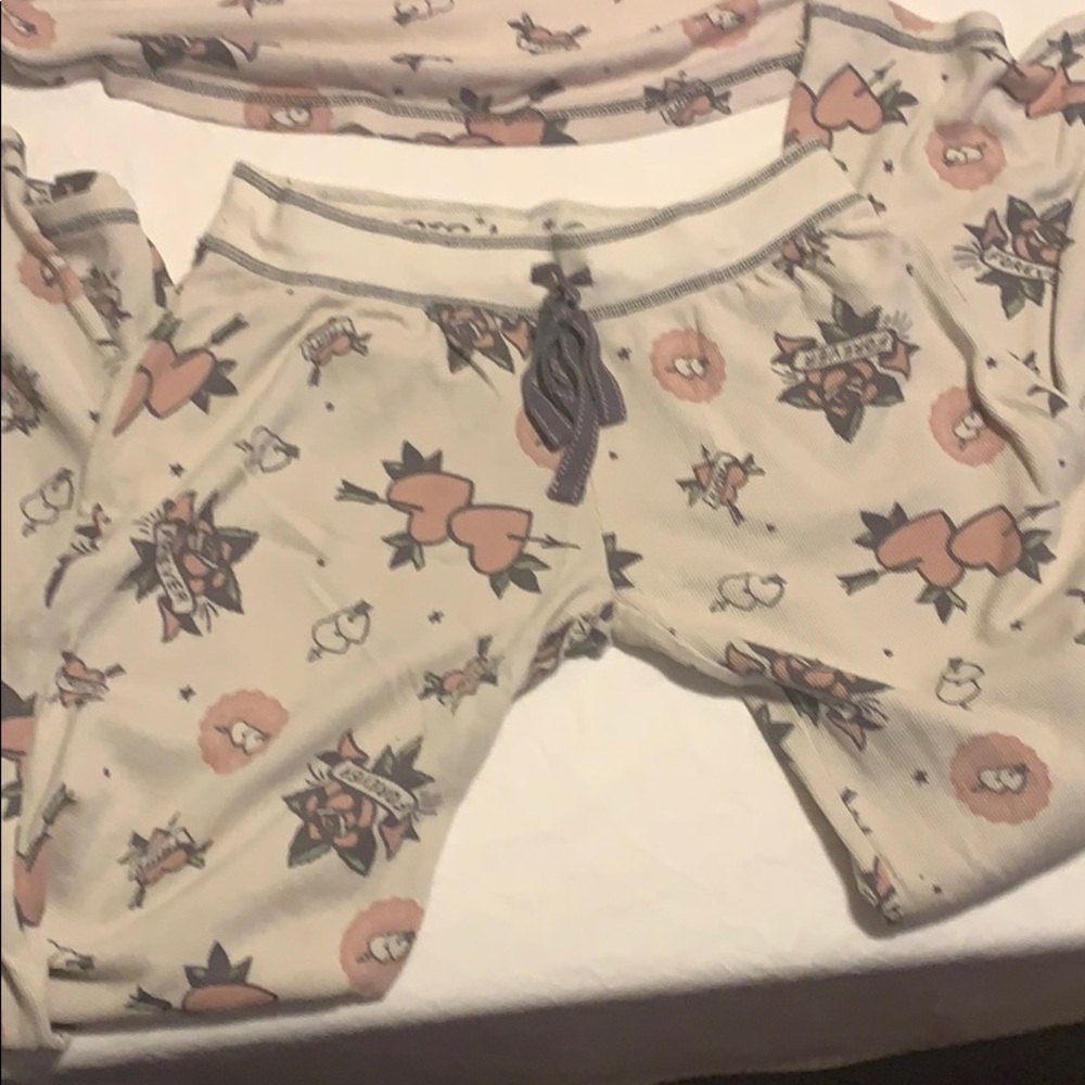 Heart pj set - Picture 3 of 4